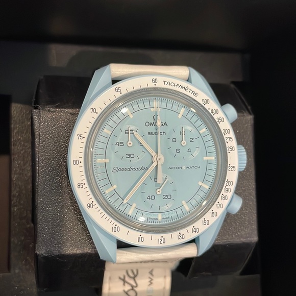 Omega X Swatch Mission to Uranus Watch - Picture 4 of 11